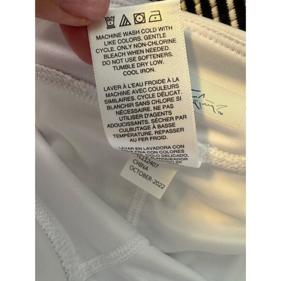 Greg Norman Golf Play Dry Skort Size Large White NWT $69 Pockets Stretchy - Picture 8 of 9